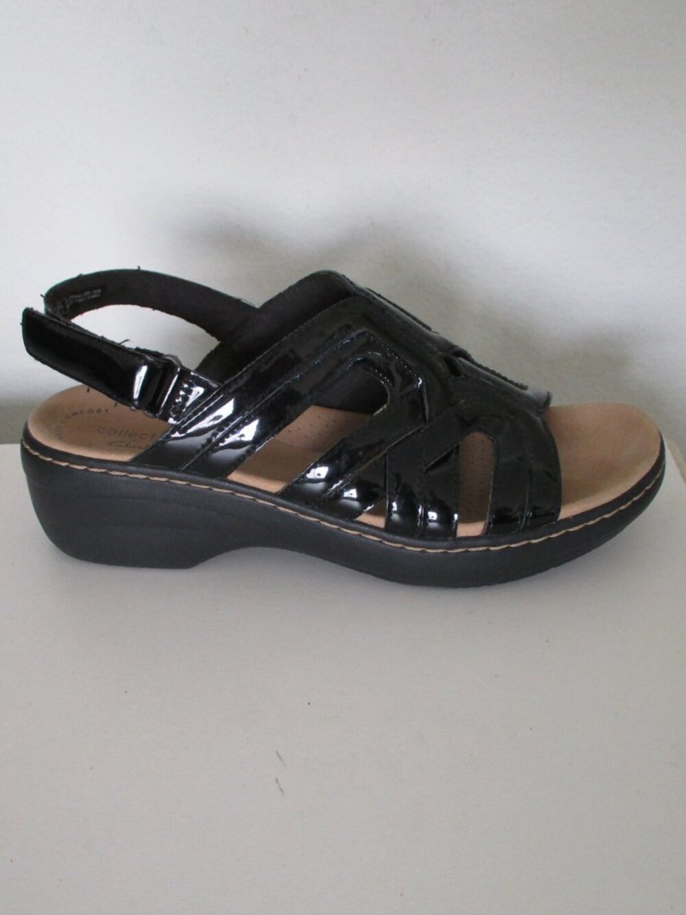 Clarks Collection Womens Black Open-toe 2" Wedge Sandal Shoe NWOB - Size 7M